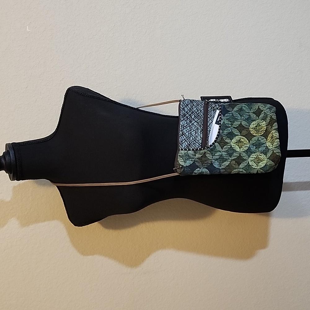 Maraca Crossbody Bag